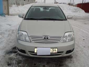 2005 Toyota Corolla Images