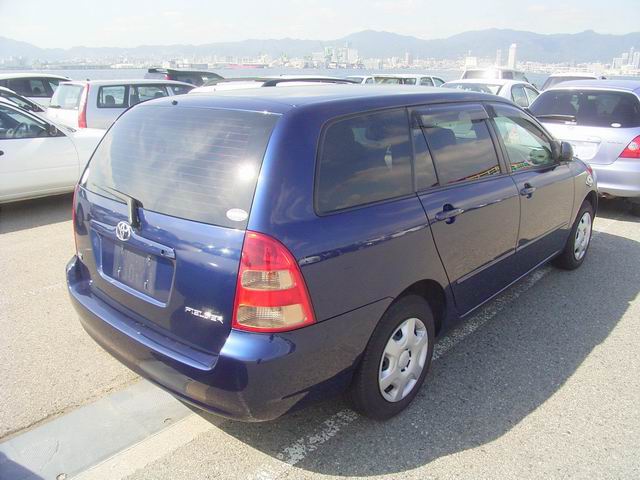 Toyota corolla fielder 2000