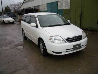 Toyota corolla fielder 2000