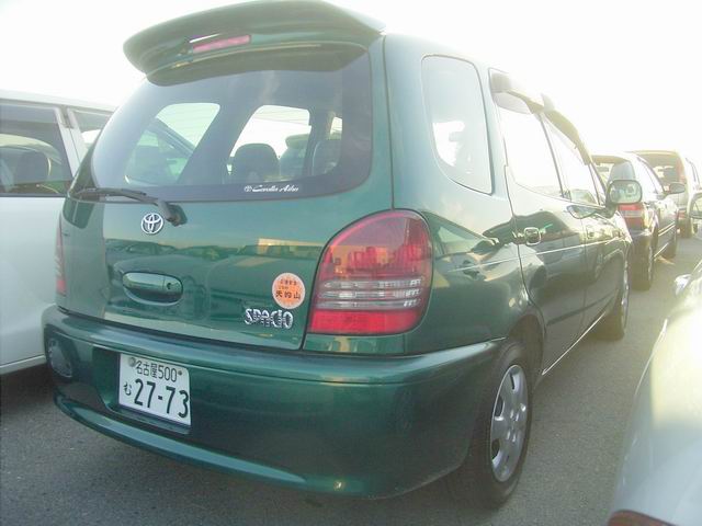 2000 Toyota Corolla Spacio Pictures