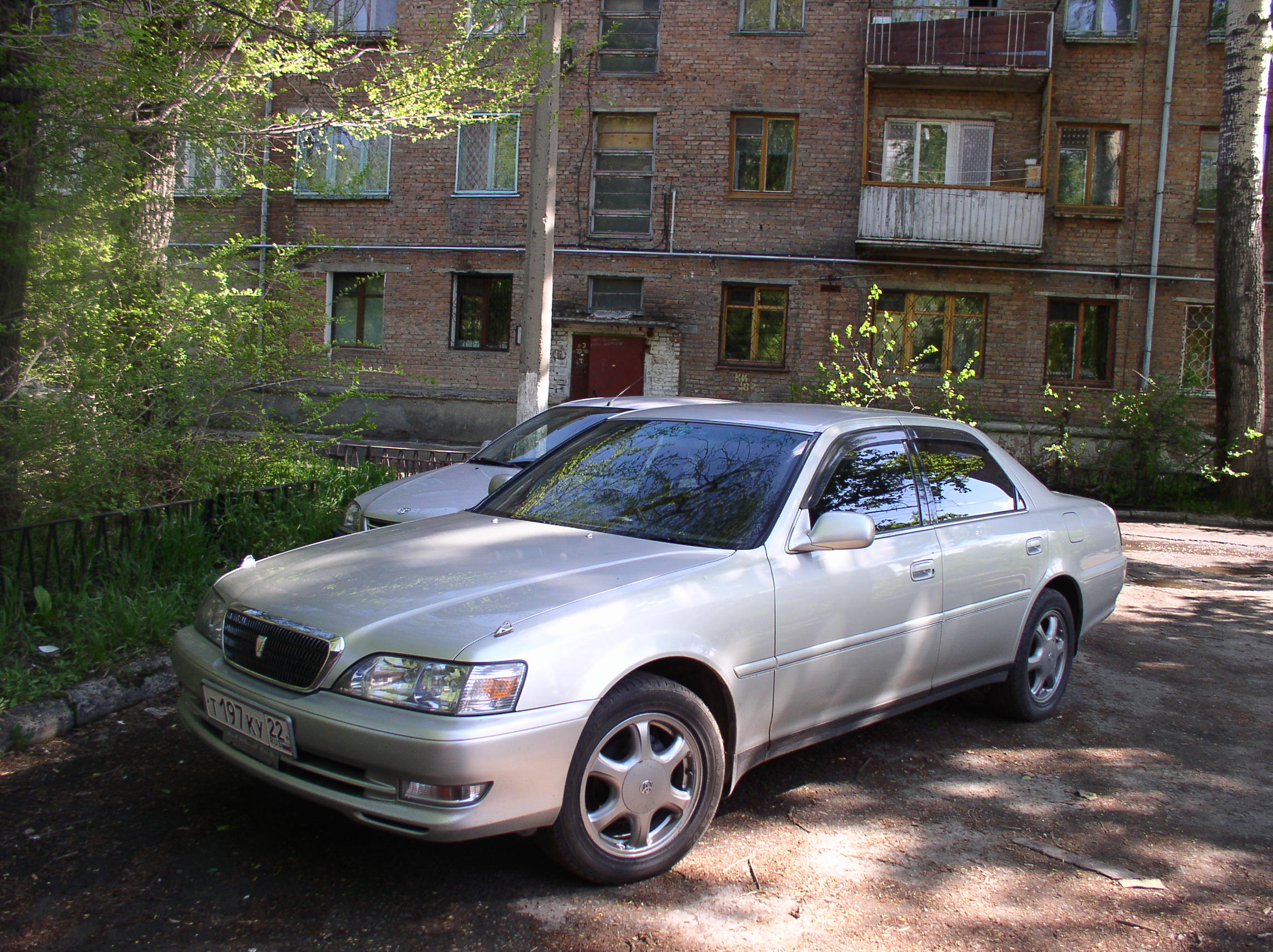 1999 Toyota Cresta