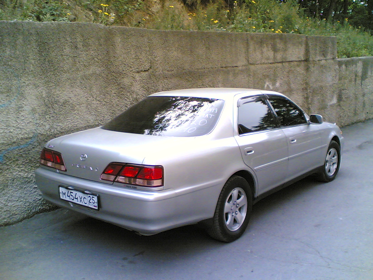 1999 Toyota Cresta