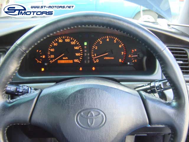 1999 Toyota Cresta Images