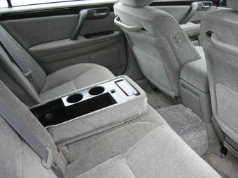 1999 Toyota Crown Pictures