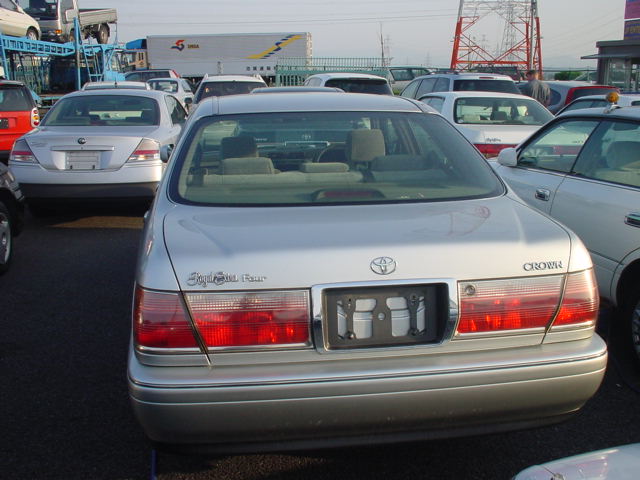 2000 Toyota Crown