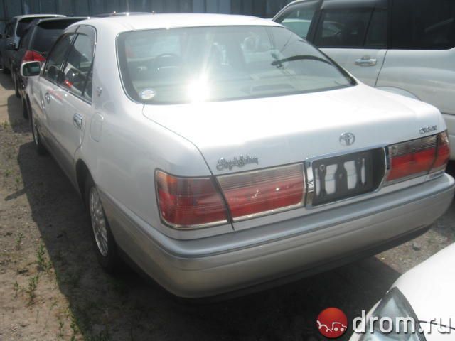 2000 Toyota Crown