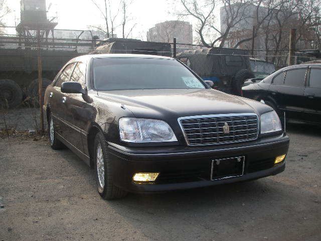 2000 Toyota Crown