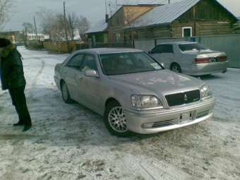 2000 Toyota Crown