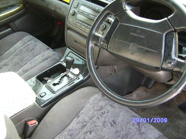 2000 Toyota Crown