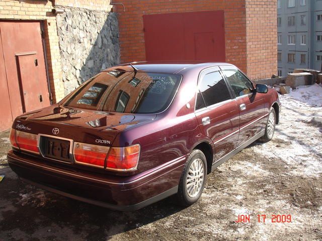 2000 Toyota Crown