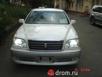 2002 Toyota Crown specs