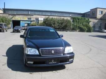 2003 Toyota Crown Pictures