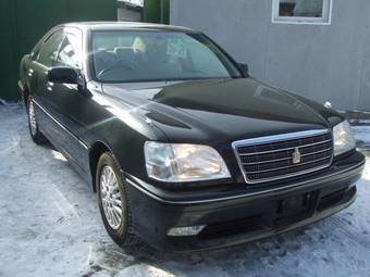 2003 Toyota Crown Photos