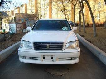 2003 Toyota Crown Pictures