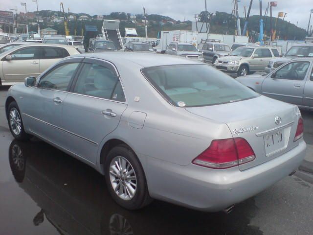 2004 Toyota Crown