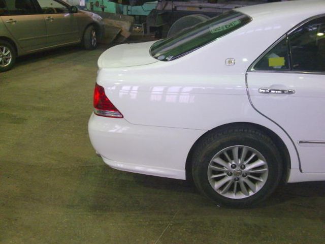 2004 Toyota Crown