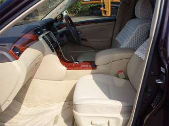 2005 Toyota Crown For Sale