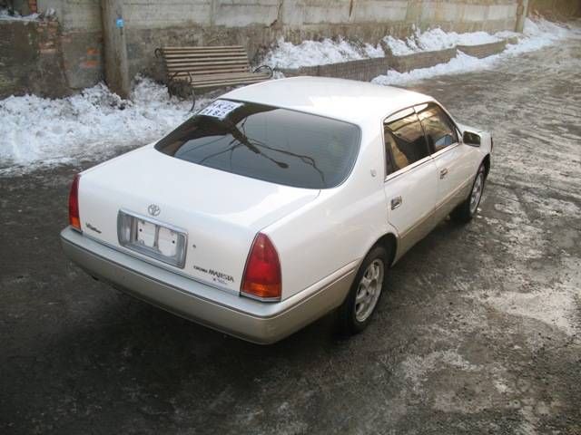 1997 Toyota Crown Majesta