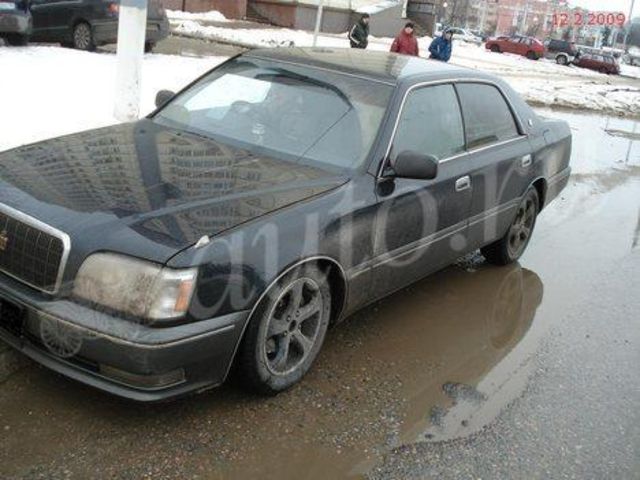 1997 Toyota Crown Majesta