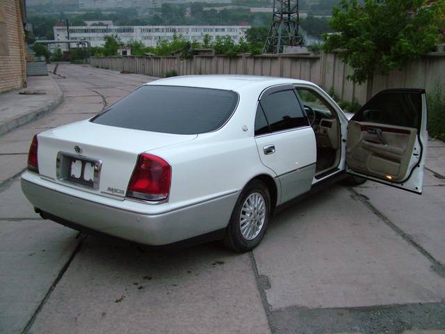 Toyota Crown Majesta 2002