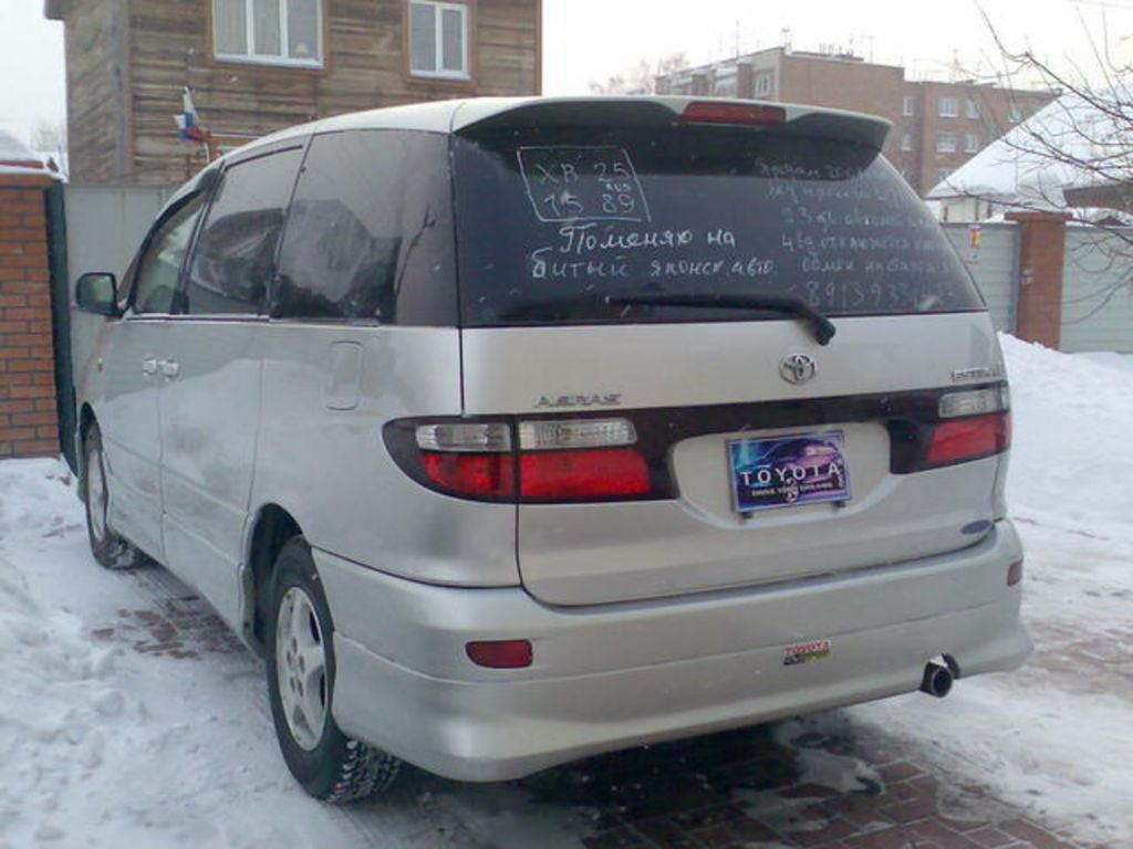 2000 Toyota Estima