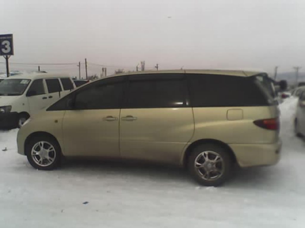 2000 Toyota Estima