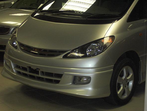 2001 Toyota Estima Pictures