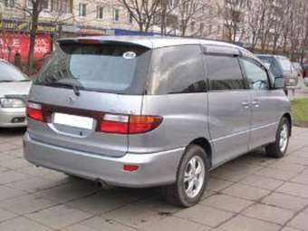 2001 Toyota Estima Photos