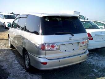 2001 Toyota Estima Pics