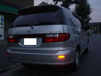 2001 Toyota Estima Pictures