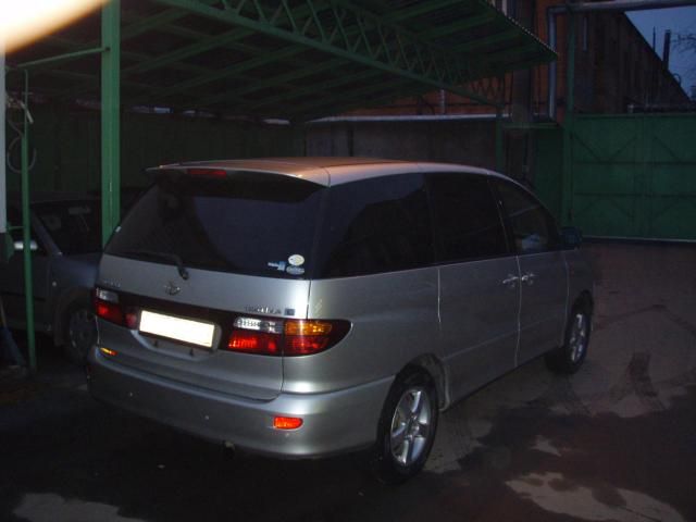 2002 Toyota Estima