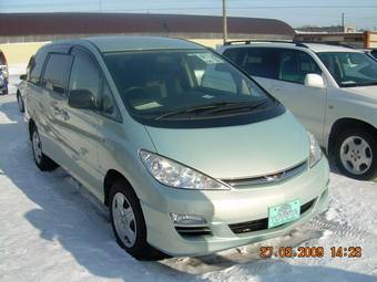 2003 Toyota Estima Photos