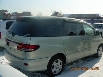 2003 Toyota Estima Pictures