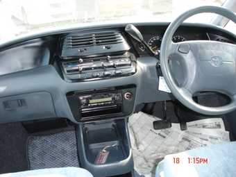 Toyota Estima Lucida