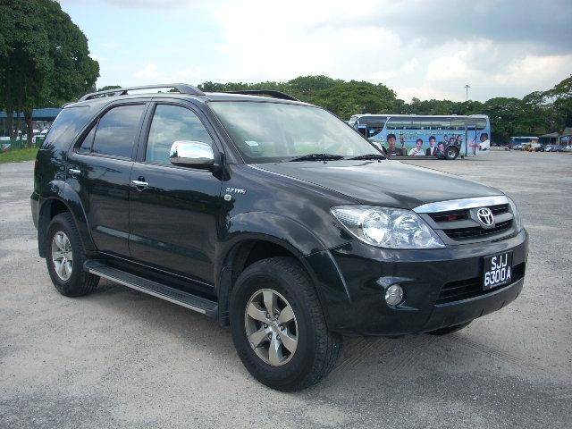 Toyota fortuner 2005