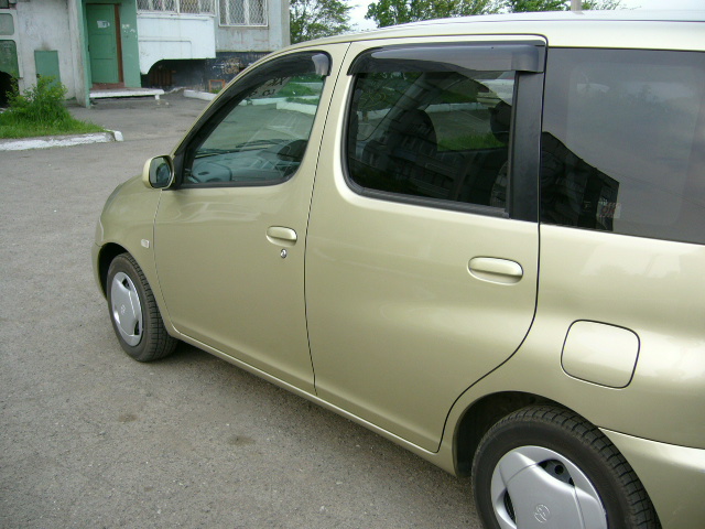 2001 Toyota Funcargo