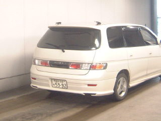 1998 Toyota Gaia Photos