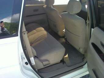 1998 Toyota Gaia Photos
