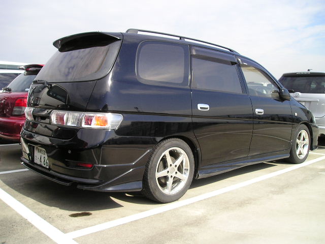 1999 Toyota Gaia Pictures