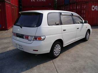 2000 Toyota Gaia Pics