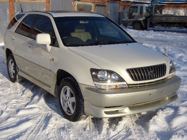 1998 Toyota Harrier