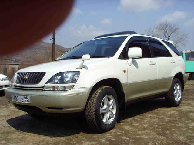 1998 Toyota Harrier