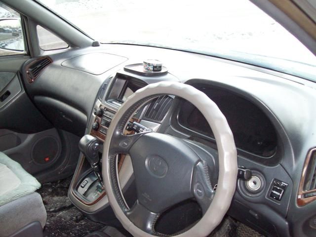 1998 Toyota Harrier