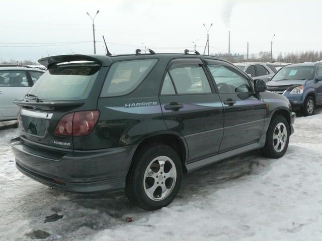 1998 Toyota Harrier