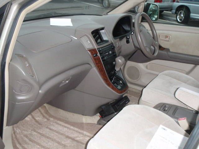 1998 Toyota Harrier