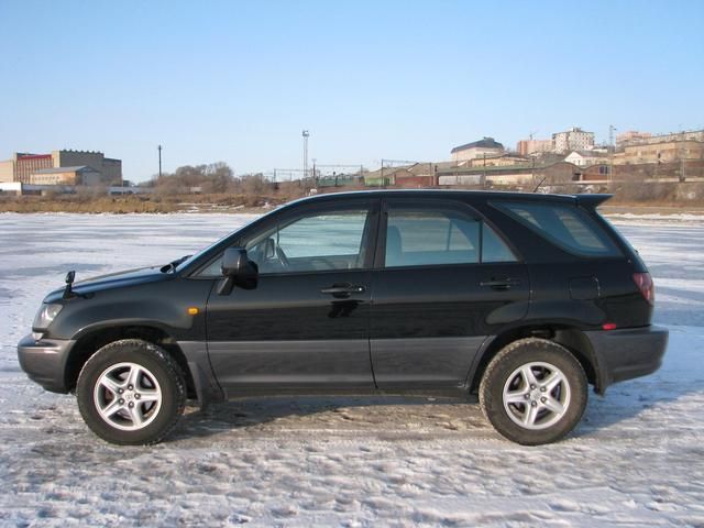 1998 Toyota Harrier