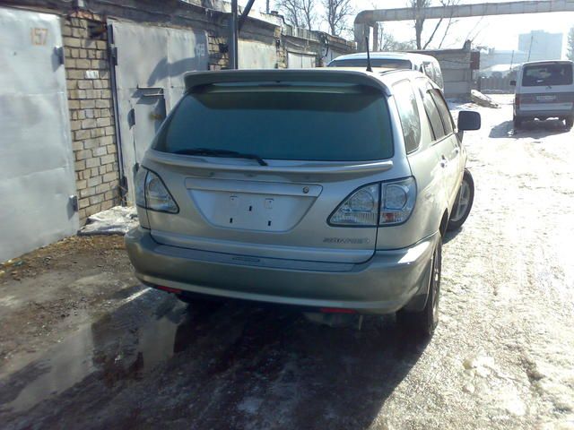 1998 Toyota Harrier