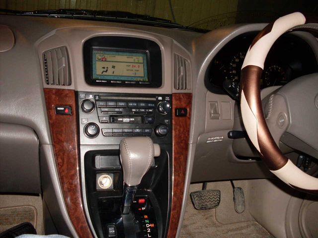 1998 Toyota Harrier