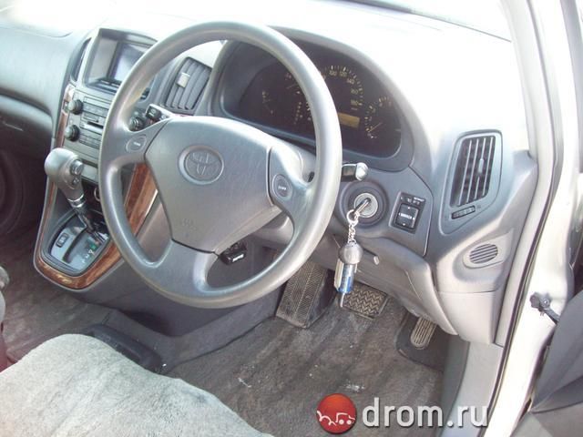 1998 Toyota Harrier