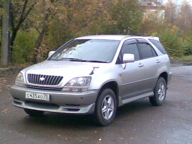 1998 Toyota Harrier